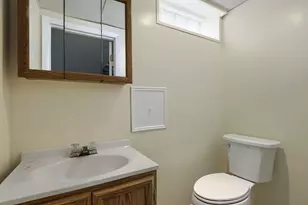 220 N Edgewood St, Baltimore, MD 21229 - Photo 22