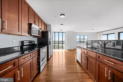 2702 Lighthouse Point East E #738, Baltimore, MD 21224 - Photo 6