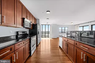 2702 Lighthouse Point East E, Baltimore, MD 21224 - Photo 6