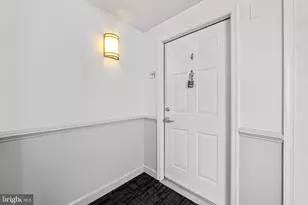 2702 Lighthouse Point East E, Baltimore, MD 21224 - Photo 4