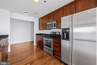 2702 Lighthouse Point East E #738, Baltimore, MD 21224 - Photo 8