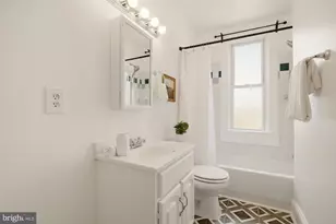 34 N Linwood Ave, Baltimore, MD 21224 - Photo 14