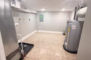 519 N Port St, Baltimore, MD 21205 - Photo 18