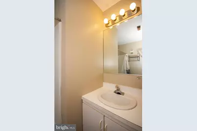 10 Lee Street W #R72, Baltimore, MD 21201 - Photo 18
