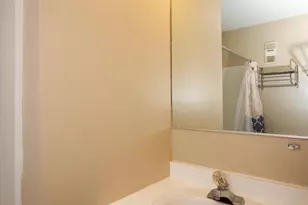 10 Lee Street W, Baltimore, MD 21201 - Photo 18