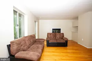 10 Lee Street W, Baltimore, MD 21201 - Photo 6