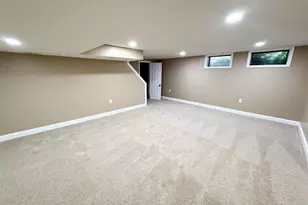 6101 Edlynne Rd, Baltimore, MD 21239 - Photo 10