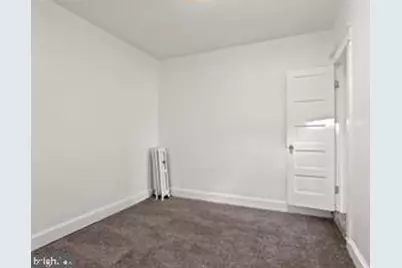 121 S Monastery Avenue S, Baltimore, MD 21229 - Photo 10