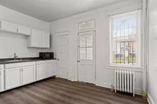 121 S Monastery Ave S, Baltimore, MD 21229 - Photo 8