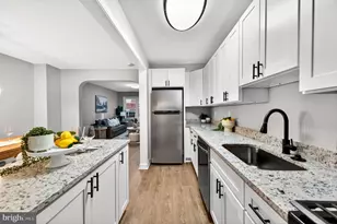 2722 N Rosedale St, Baltimore, MD 21216 - Photo 10