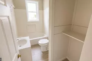 525 N Clinton Street N, Baltimore, MD 21205 - Photo 8
