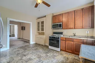 611 E 36th St, Baltimore, MD 21218 - Photo 14