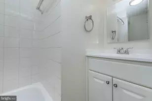 109 Scott St, Baltimore, MD 21201 - Photo 14
