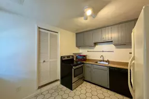 678 Melvin Dr, Baltimore, MD 21230 - Photo 4