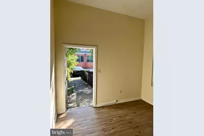 1512 W Mount Royal Avenue #1R, Baltimore, MD 21217 - Photo 4