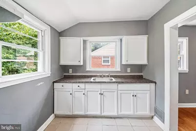 5619 Groveland Avenue, Baltimore, MD 21215 - Photo 12