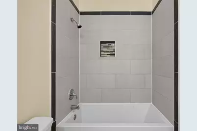 214 S Augusta Avenue, Baltimore, MD 21229 - Photo 36
