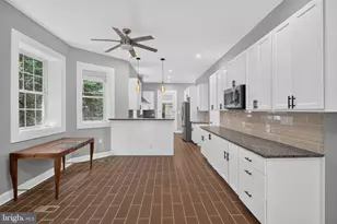 214 S Augusta Ave, Baltimore, MD 21229 - Photo 18
