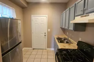 2548 Oswego Ave, Baltimore, MD 21215 - Photo 8