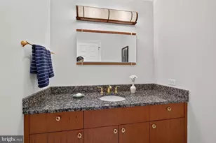 10 E Lee St, Baltimore, MD 21202 - Photo 20