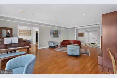 10 E Lee Street #1701, Baltimore, MD 21202 - Photo 2