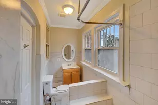 2425 Ashland Ave, Baltimore, MD 21205 - Photo 14