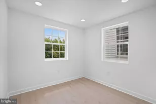 21 S Monastery Ave, Baltimore, MD 21229 - Photo 22