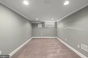 219 S Robinson St, Baltimore, MD 21224 - Photo 28