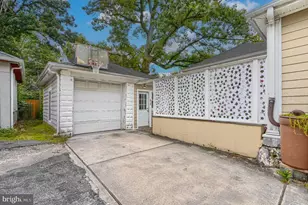 3106 Parkside Dr, Baltimore, MD 21214 - Photo 72
