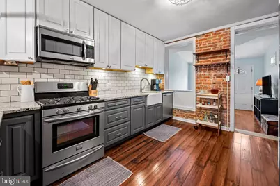 808 S Linwood Avenue, Baltimore, MD 21224 - Photo 6