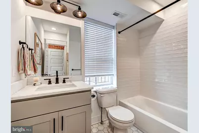 2021 E Lombard Street, Baltimore, MD 21231 - Photo 20