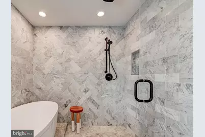 2021 E Lombard Street, Baltimore, MD 21231 - Photo 16