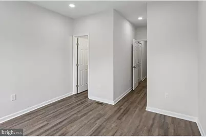 2615 Monument St, Baltimore, MD 21205 - Photo 14