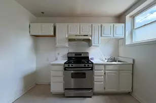 1556 N Carey St, Baltimore, MD 21217 - Photo 10