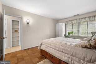 11 Hamill Rd, Baltimore, MD 21210 - Photo 18