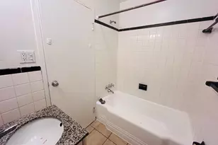 2919 Alvarado Square, Baltimore, MD 21234 - Photo 8