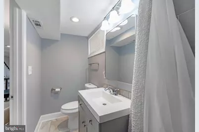 701 Roundview Road, Baltimore, MD 21225 - Photo 18