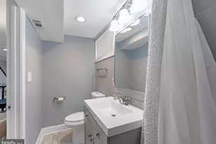 701 Roundview Rd, Baltimore, MD 21225 - Photo 18