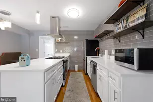 701 Roundview Rd, Baltimore, MD 21225 - Photo 10