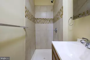 2818 N Calvert Street N, Baltimore, MD 21218 - Photo 22