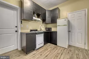 2818 N Calvert Street N, Baltimore, MD 21218 - Photo 18
