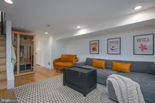 631 S Conkling St, Baltimore, MD 21224 - Photo 40