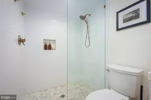 631 S Conkling St, Baltimore, MD 21224 - Photo 46