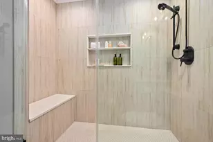 631 S Conkling St, Baltimore, MD 21224 - Photo 28