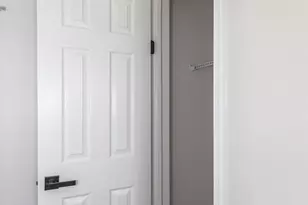 2412 Shirley Ave, Baltimore, MD 21215 - Photo 16