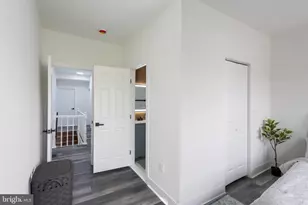 631 E 37th St, Baltimore, MD 21218 - Photo 34