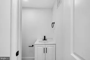 1513 Henry St, Baltimore, MD 21230 - Photo 16