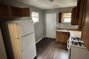 907 Bennett, Baltimore, MD 21223 - Photo 10