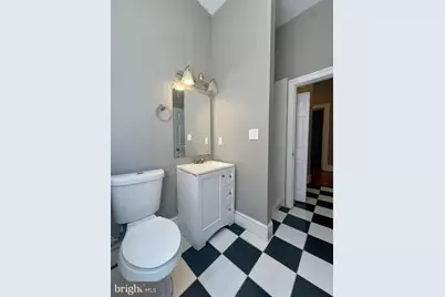 7 W Mulberry Street #05, Baltimore, MD 21201 - Photo 14