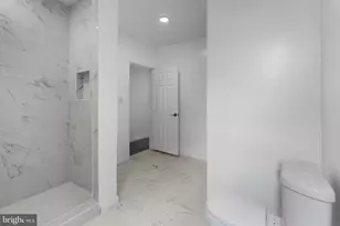 2912 Auchentoroly Terrace, Baltimore, MD 21217 - Photo 28